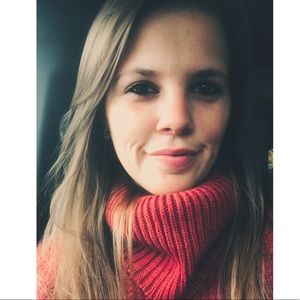 Meet your Posher, Brittney